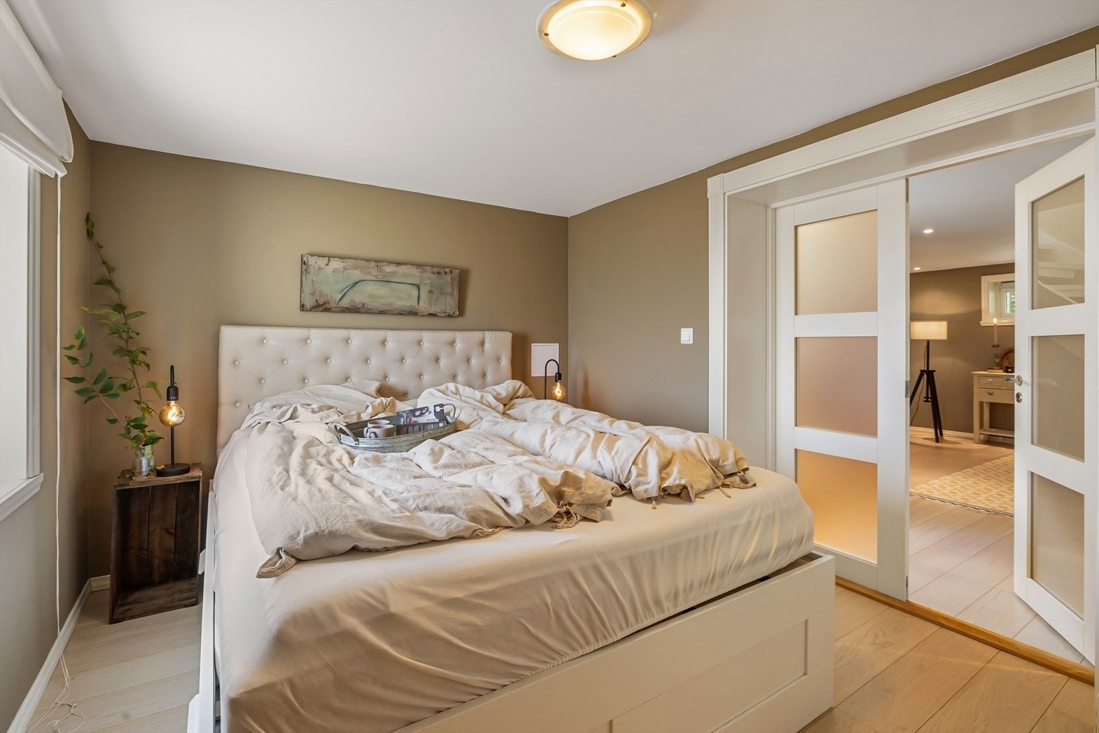 Stort hovedsoverom underetasjen. Galleribilde