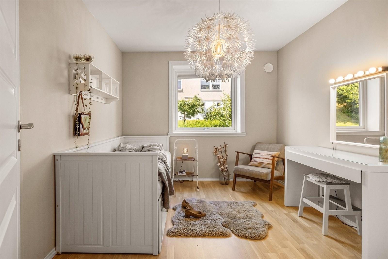 Soverom nummer to i hovedetasjen. Galleribilde