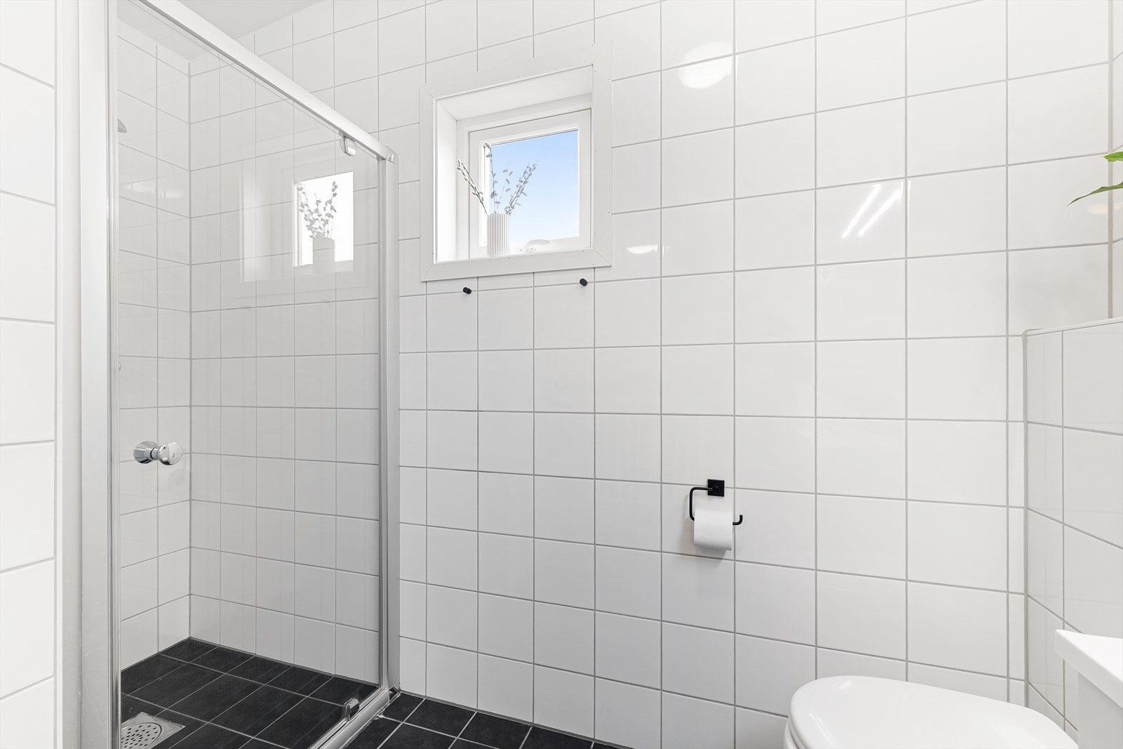 Romslig dusjløsning. Galleribilde