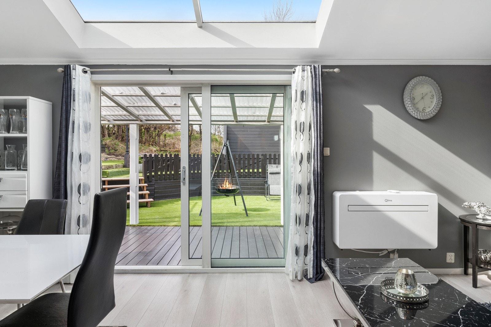 spisestue med direkte adkomst til hagen Galleribilde