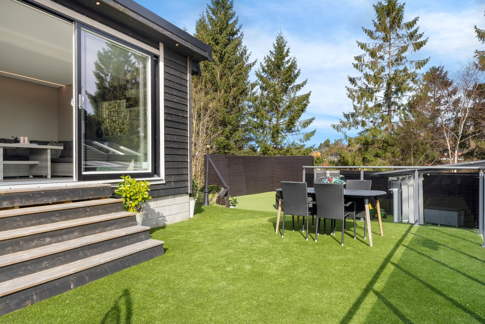 Herlig hagestue Galleribilde