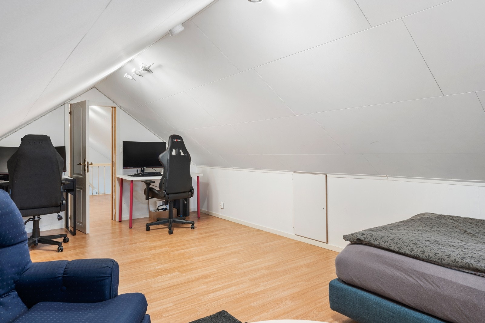 Oppholdsrom for ungdommen Galleribilde