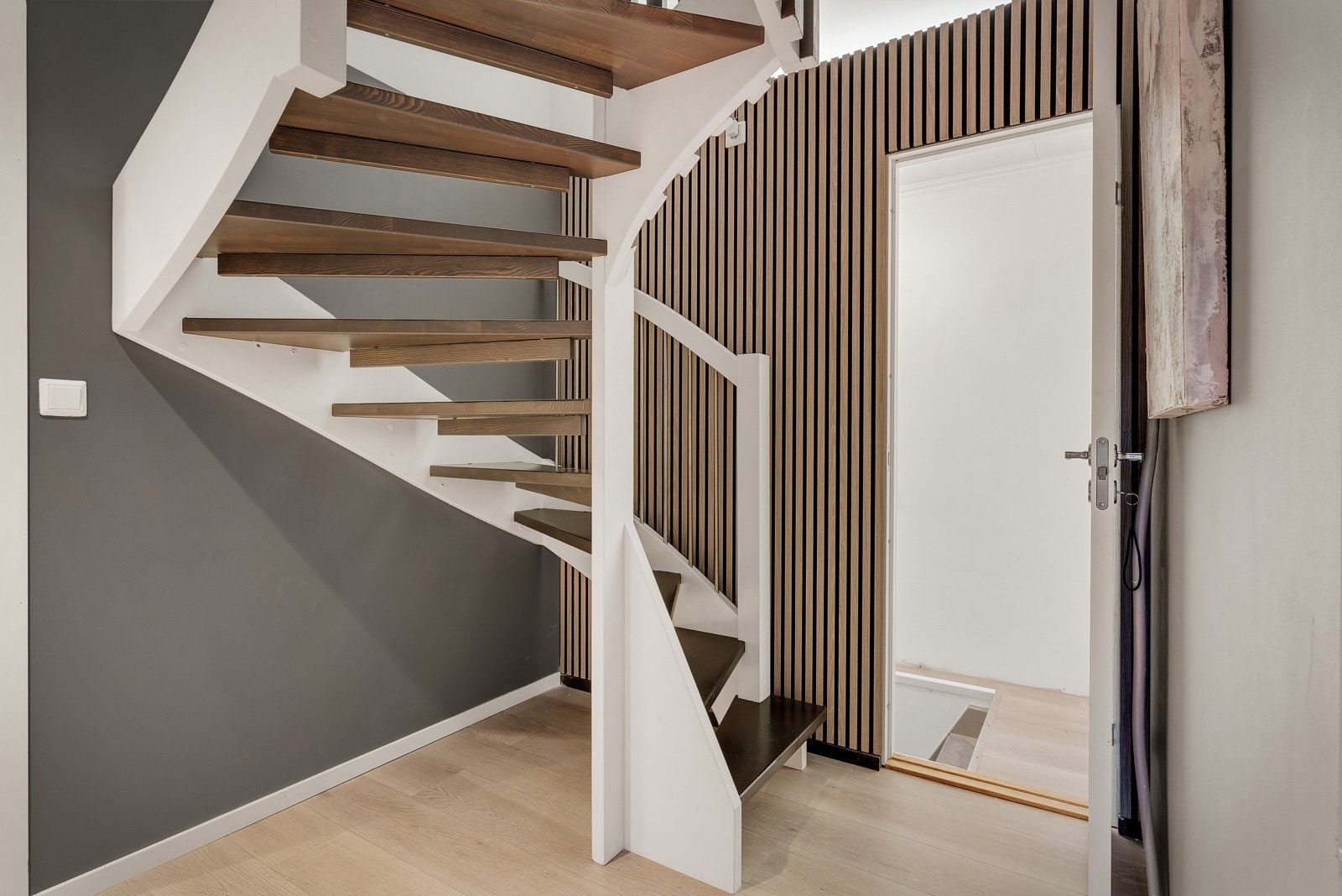 Trapp opp til loft. Galleribilde