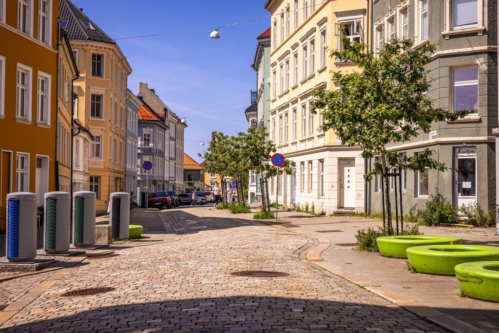 Området er kjent for sjarmerende gater med brosteinbelagte smau, tradisjonell trehusbebyggelse og klassiske bygårder. Galleribilde