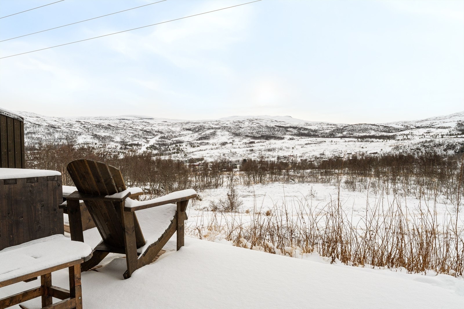 Nyt naturen fra hyttens terrasse Galleribilde