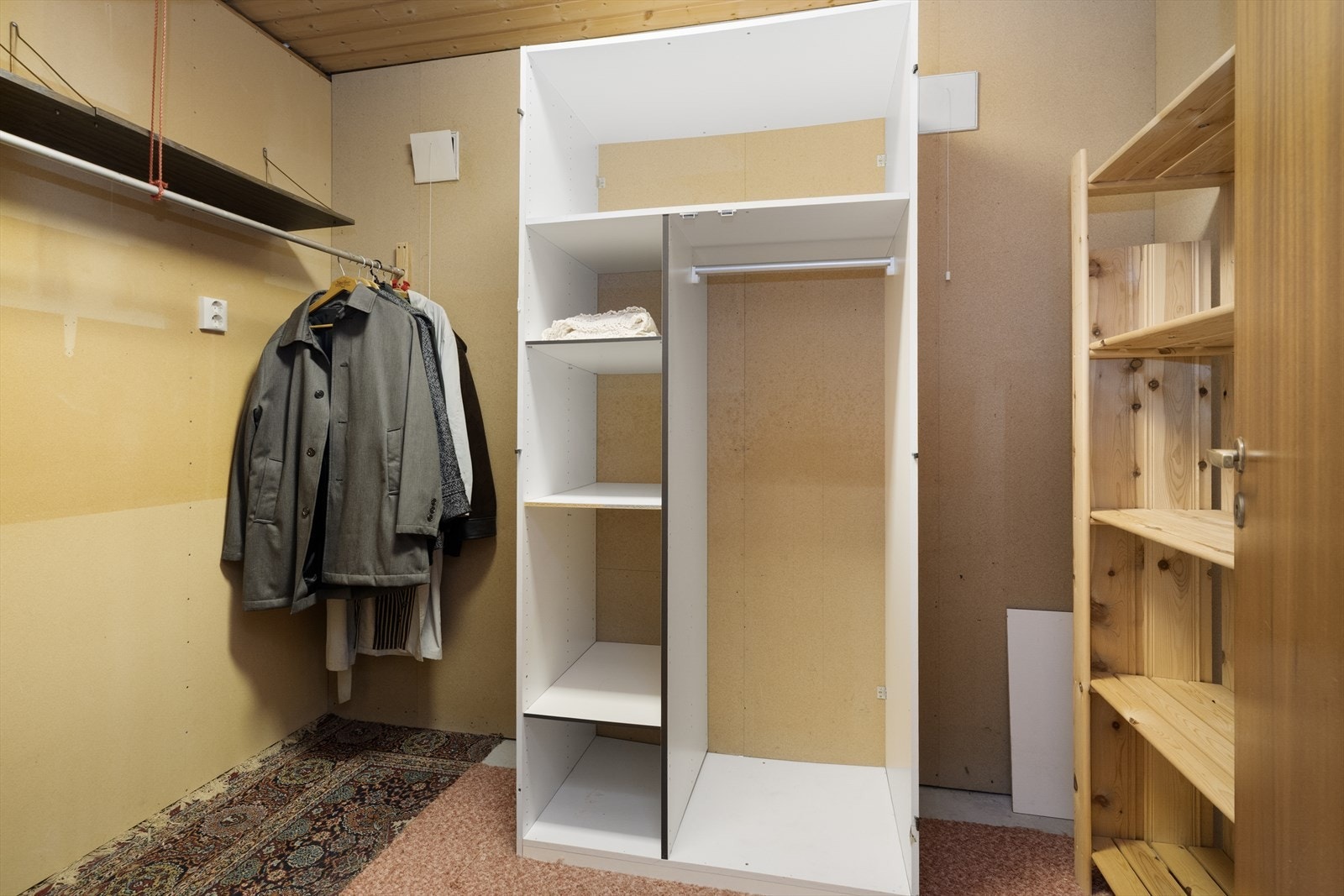 Bodrom i 1.etasje Galleribilde