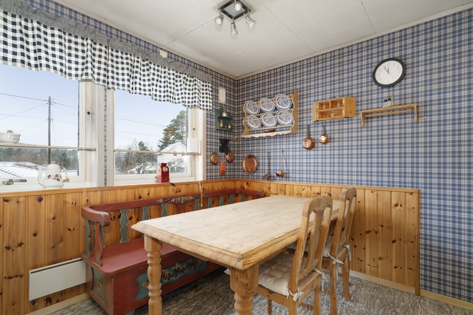 Spiseplass på kjøkkenet Galleribilde