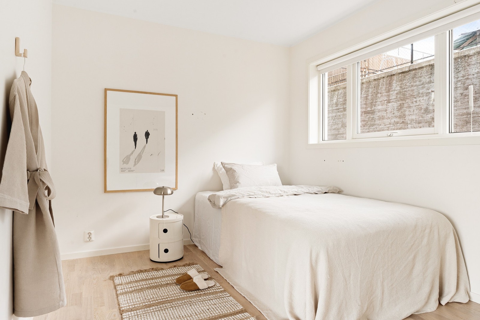 Soverommet i denne etasjen er av god størrelse og måles til 10,2 kvm. Galleribilde