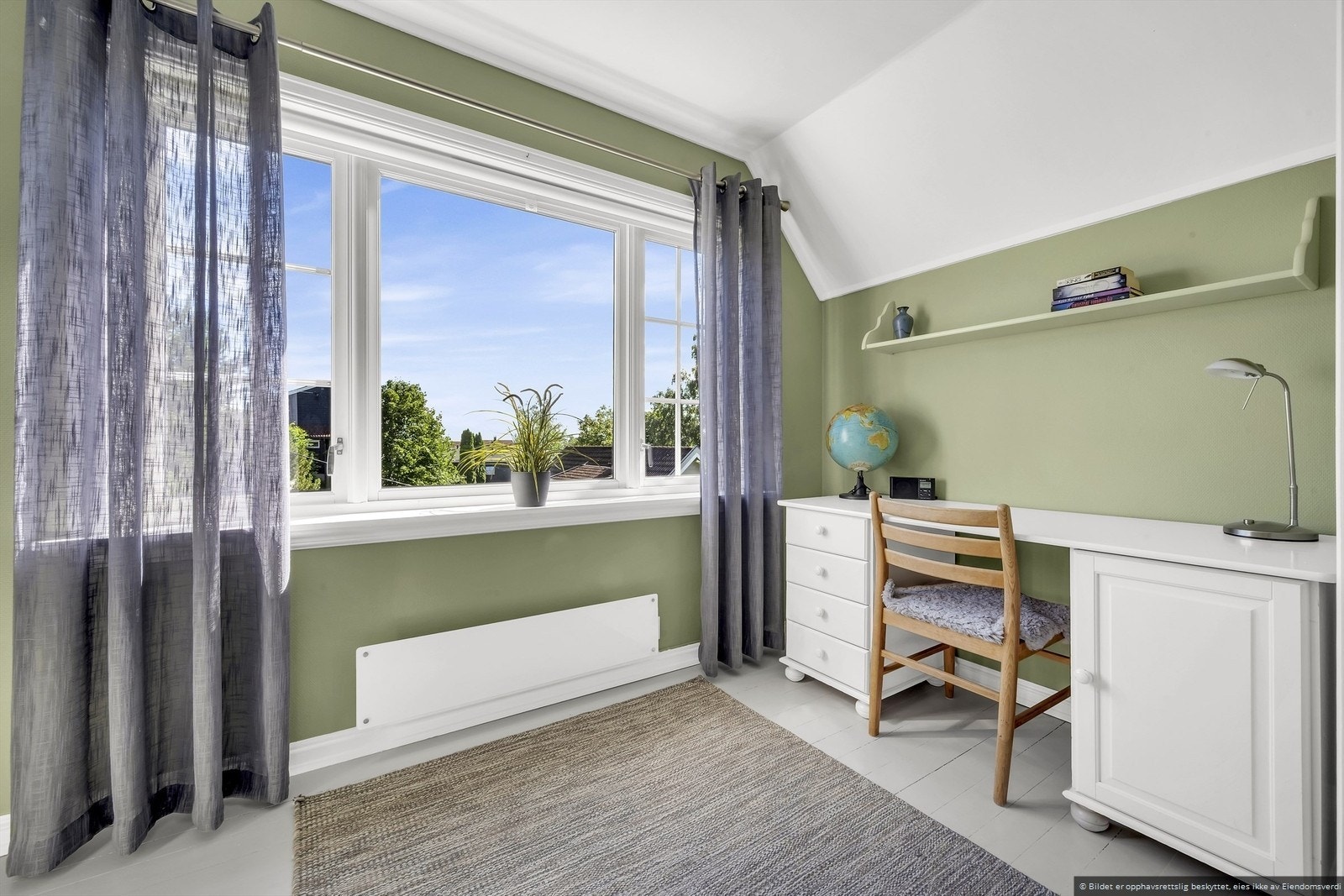 Soverom 2 i 2 etg. Galleribilde