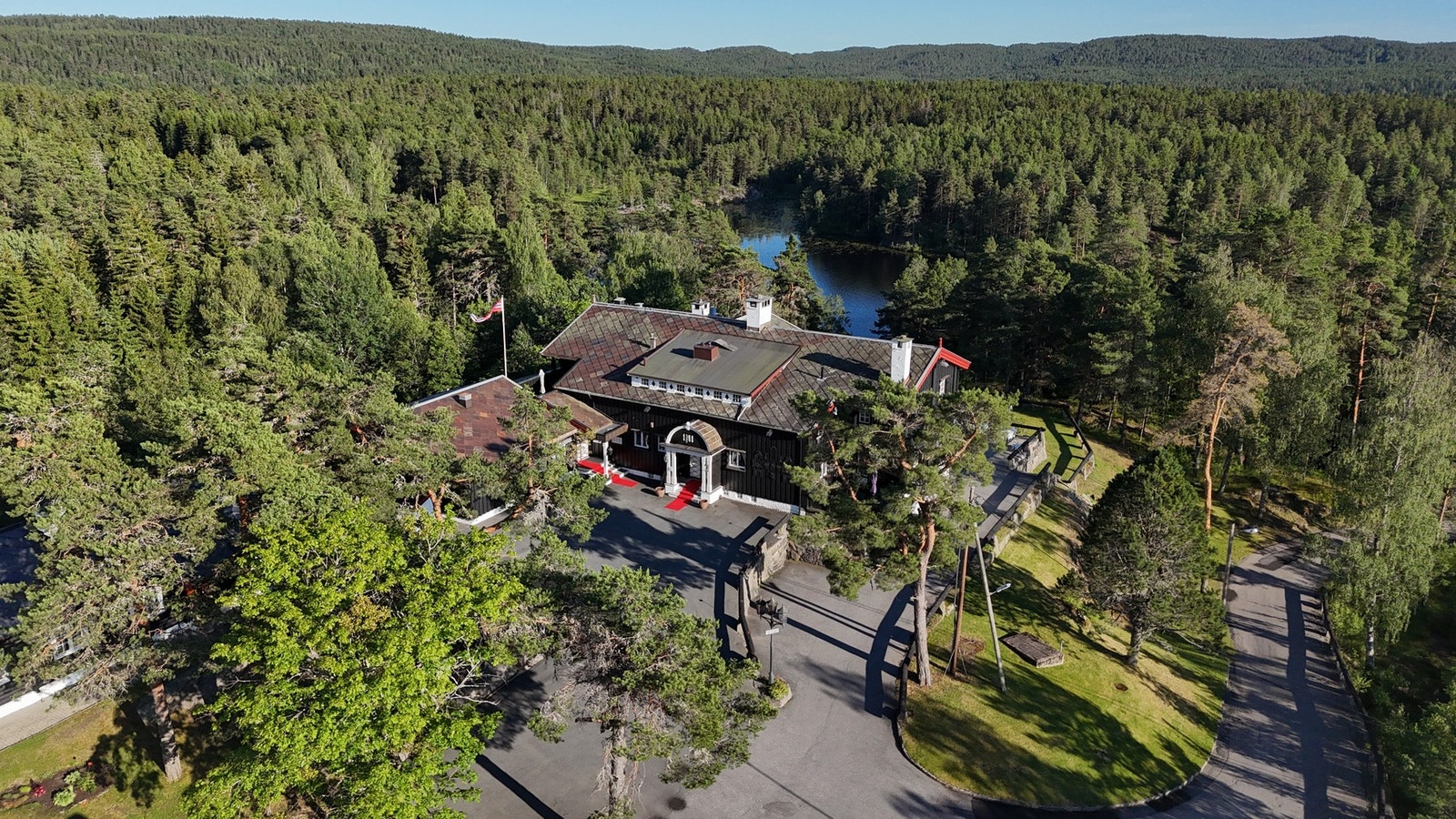 Ved Ulsrudvann finner du Østmarkseteren Restaurant - en skjult perle i hjertet av naturen. Galleribilde