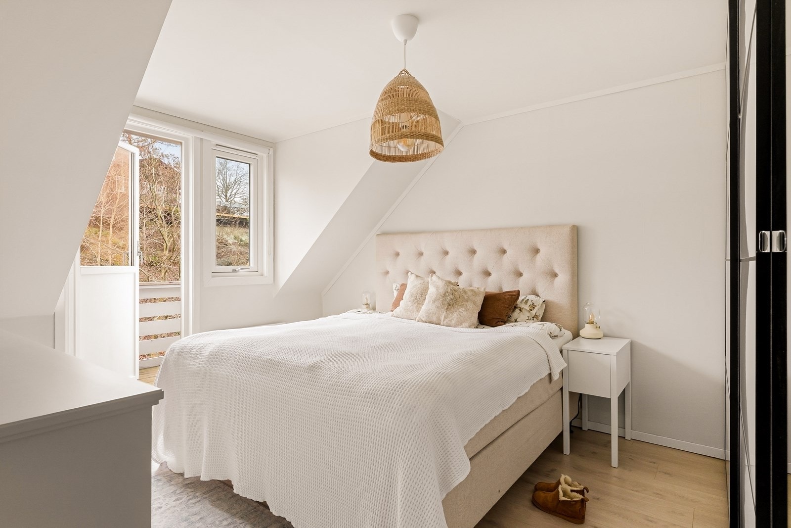 Hovedsoverom med utgang til balkong! Galleribilde