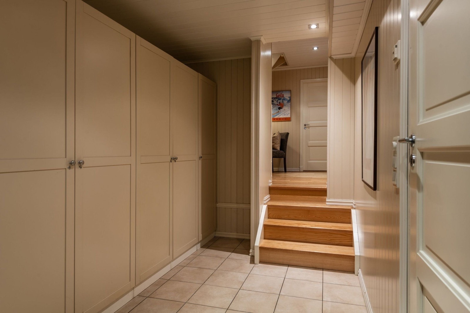 Garderobe u.etg. Galleribilde