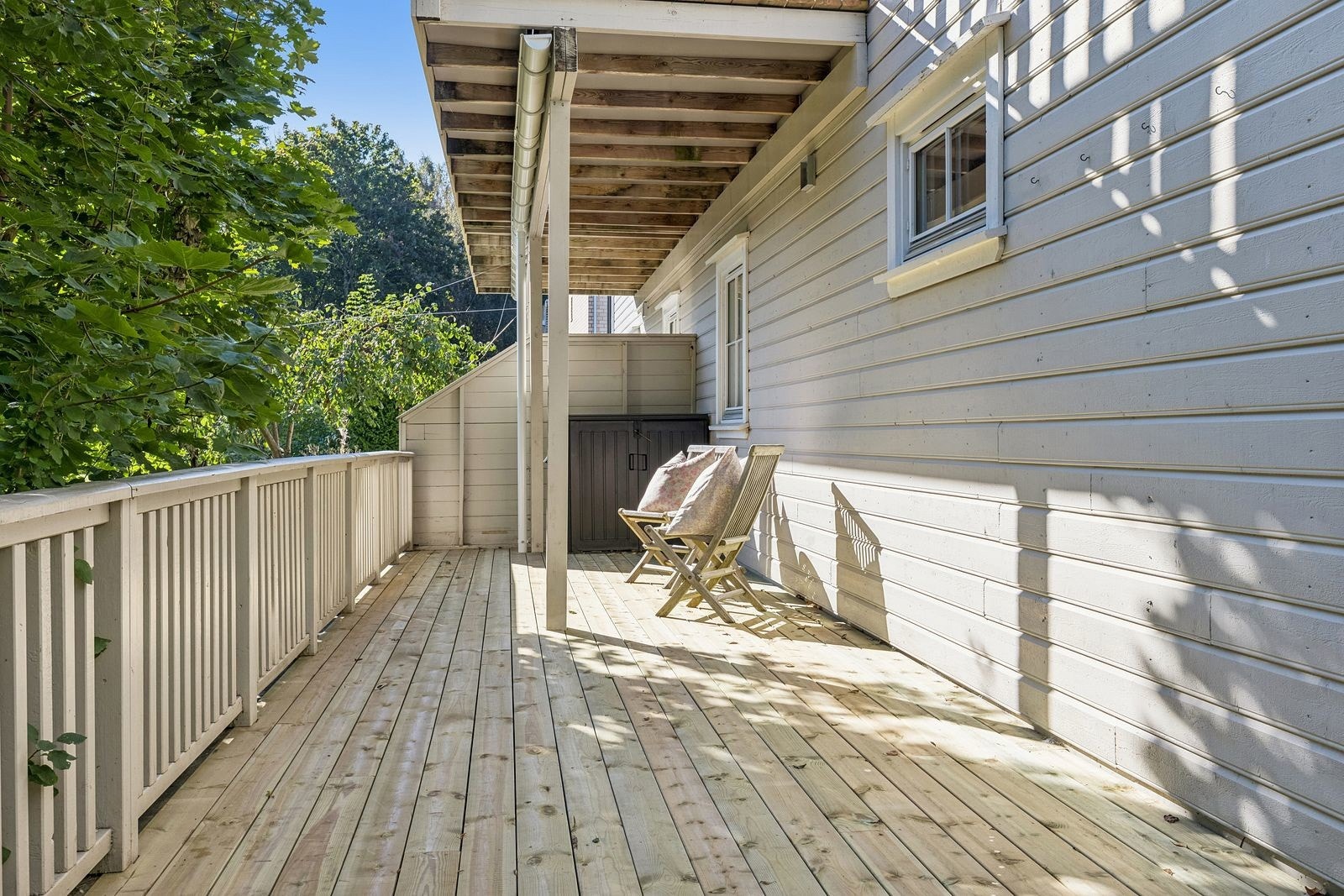 Terrassen har nylig blitt oppgradert med nye terrassebord. Galleribilde