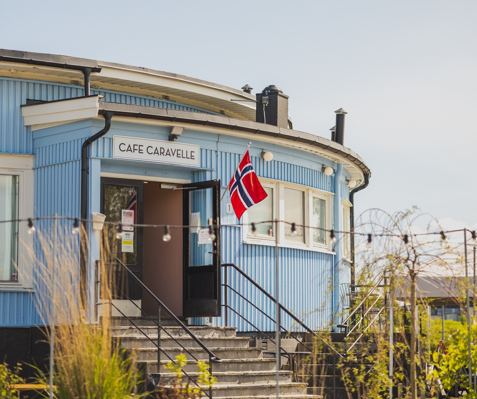 Legg gjerne søndagsturen til Storøya eller Sjøflyhavna kro. Galleribilde