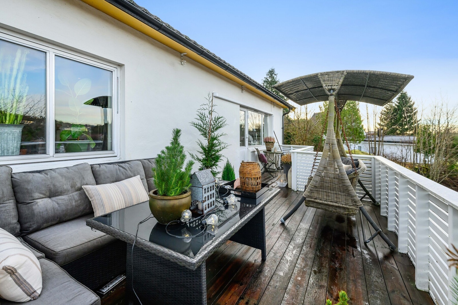 Her er det god plass til ønsket utemøblement og beplantning. Galleribilde