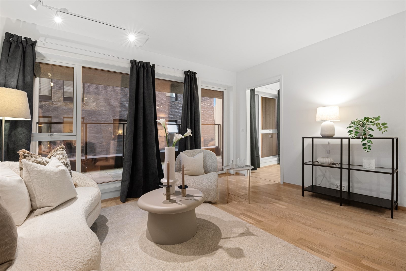 Fra stuen er det tilkomst til det minste soverommet. Galleribilde