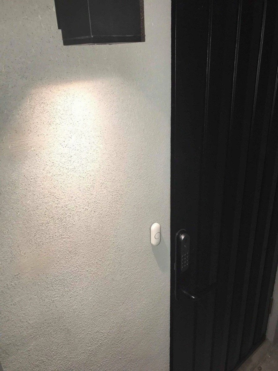 Inngangsdør med Yale Doorman Galleribilde