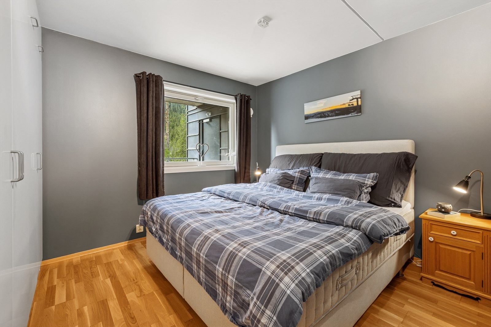 Leiligheten har tre gode soverom. Galleribilde