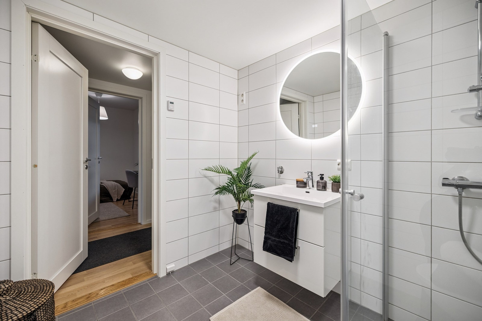 Her er det også opplegg for vaskemaskin og mekanisk avtrekk. Galleribilde