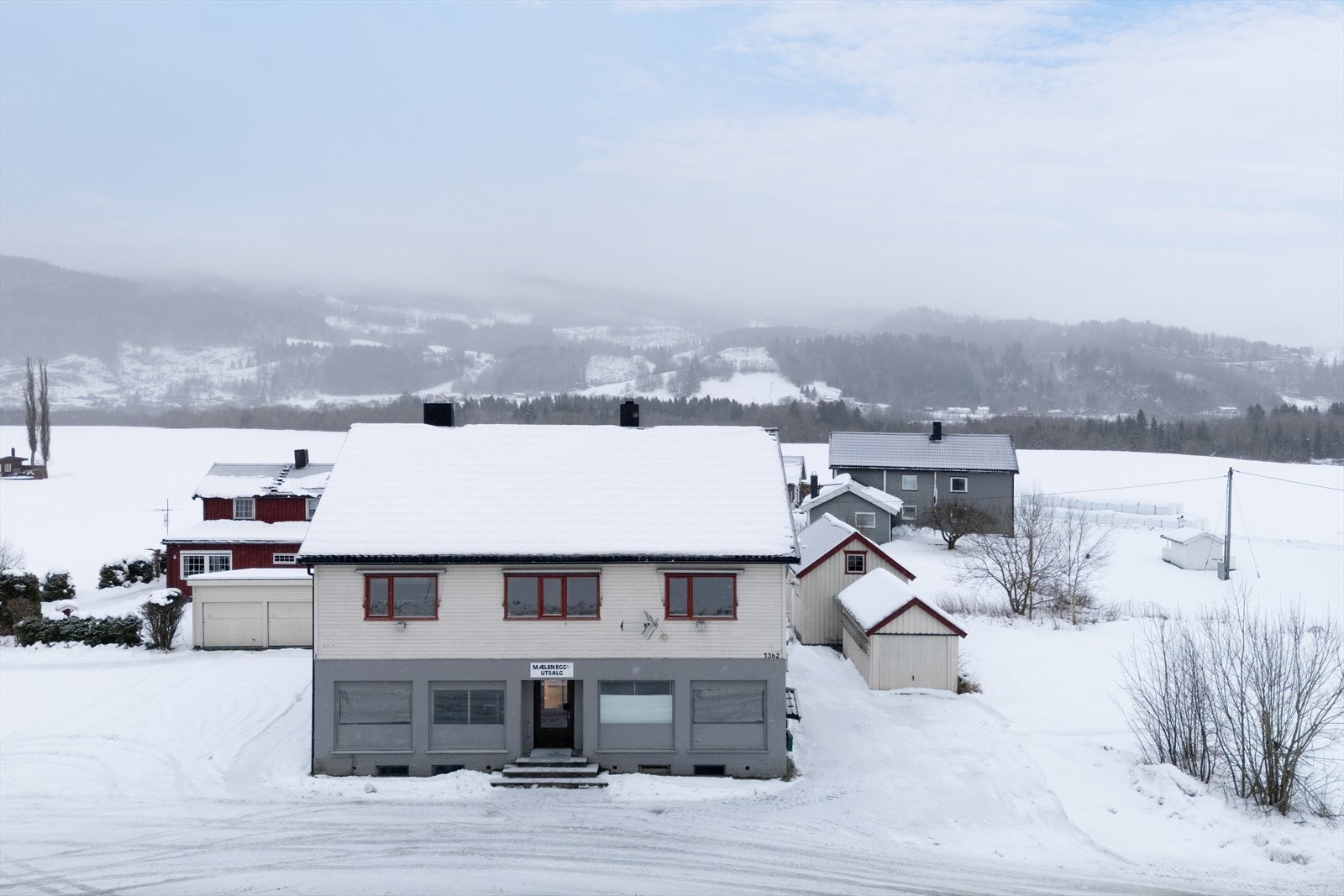 Heimdal Eiendomsmegling v/Thor Zevgren ønsker velkommen til Orkdalsveien 1362 Galleribilde
