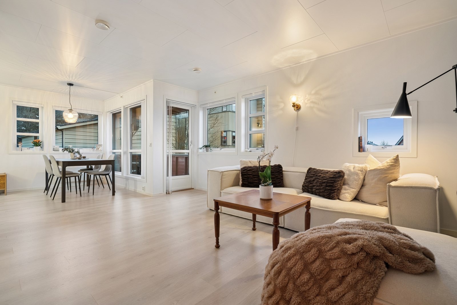 Christian Strandheim Jørgensen v/ DNB Eiendom presenterer Diakonveien 82! Galleribilde