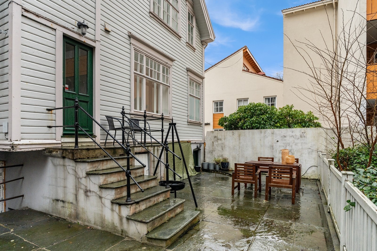 Bakgård som kan benyttes i fellesskap. Galleribilde