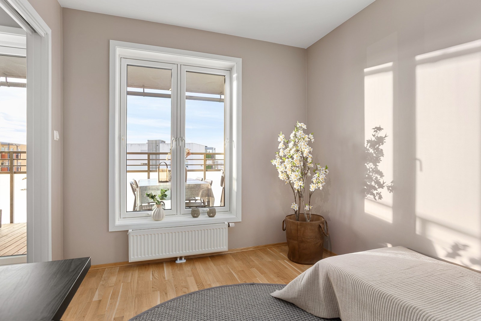 Soverom II har vindu mot balkongen Galleribilde