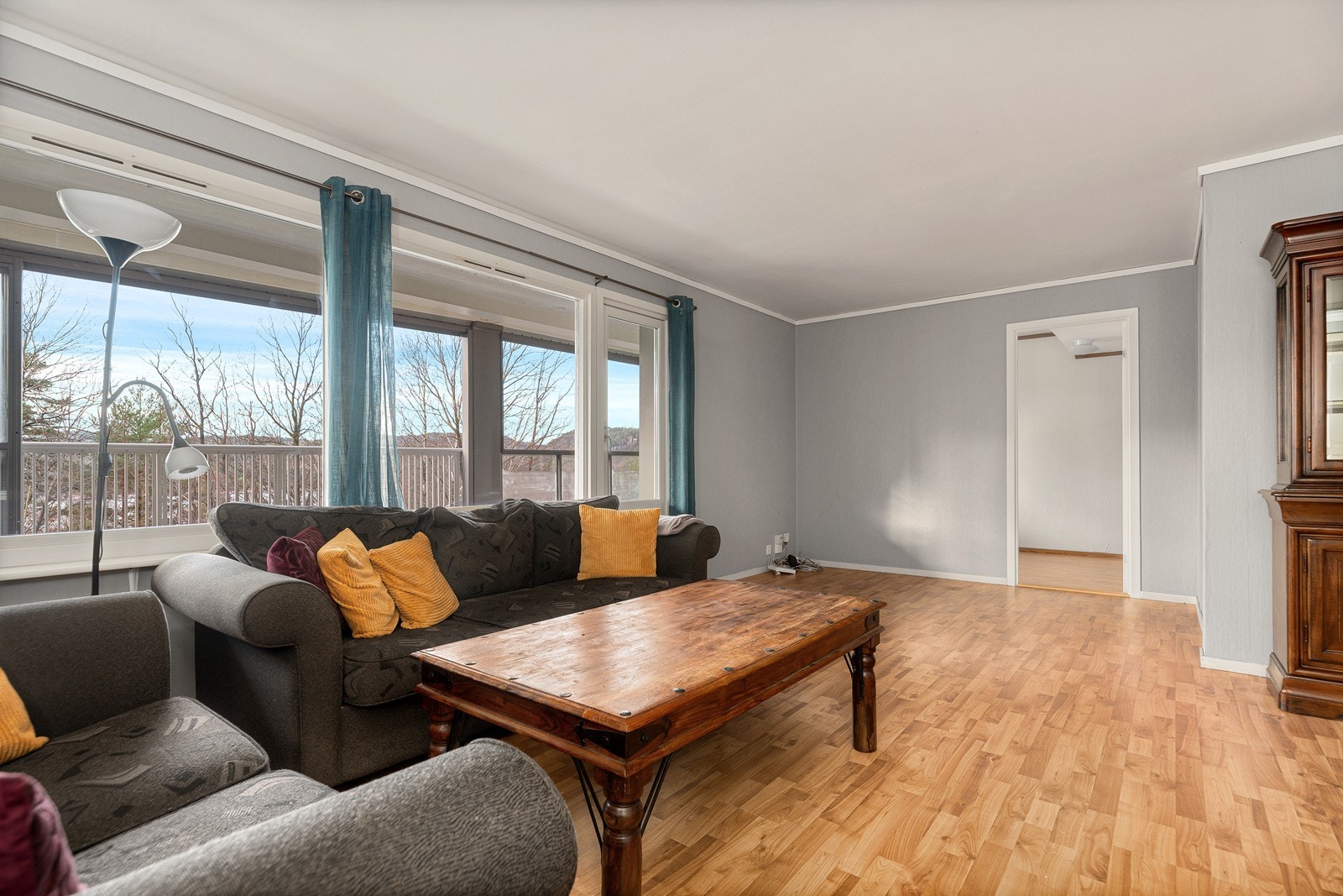 Velkommen til Skuteveien 6B! Leiligheten er presentert av Simon Aarhus v/Aktiv eiendomsmegling avd. Kristiansand Galleribilde