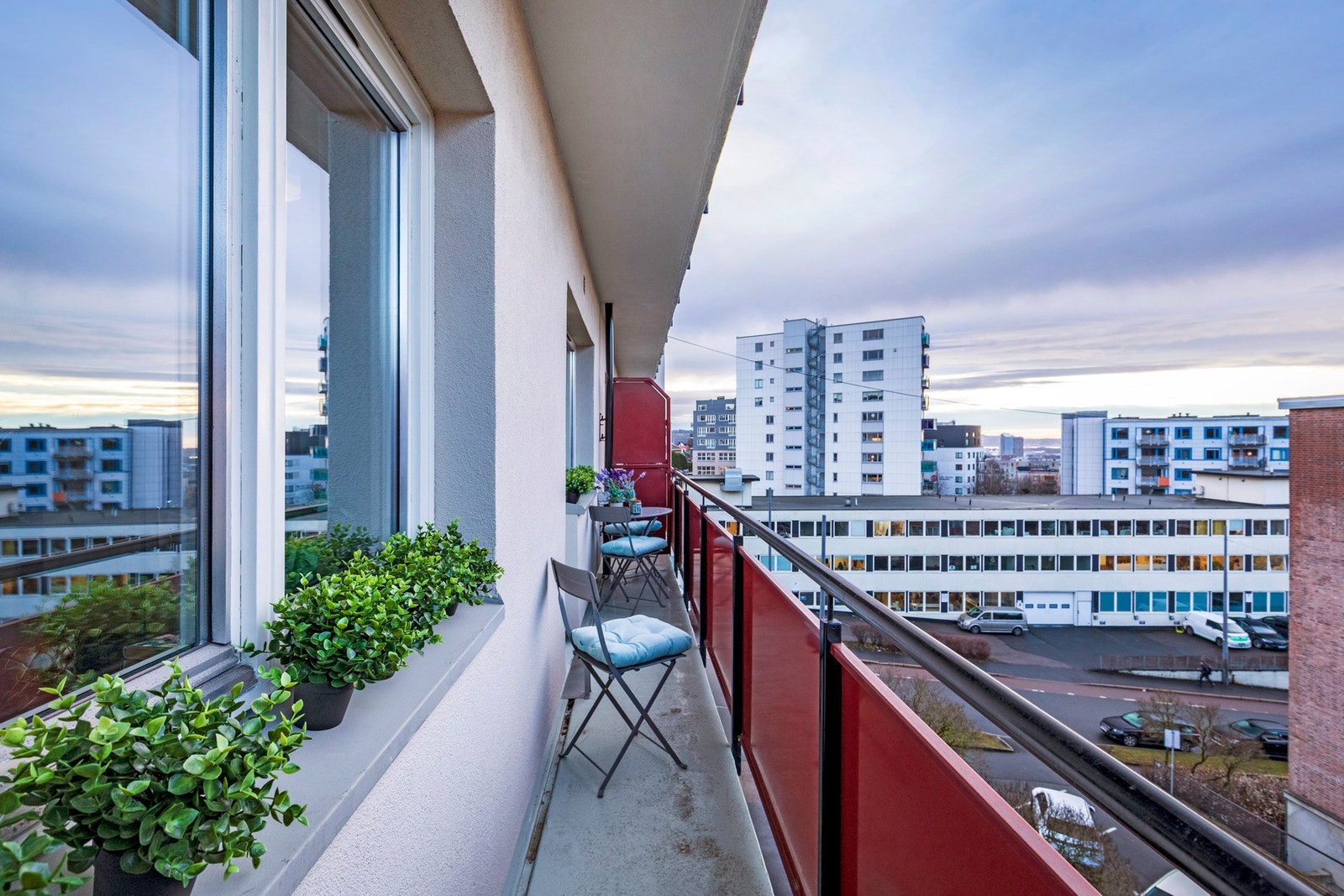 Lys og pen 2-roms selveierleilighet med solrik, vestvendt balkong.
Foto: Hanne Bruland Galleribilde