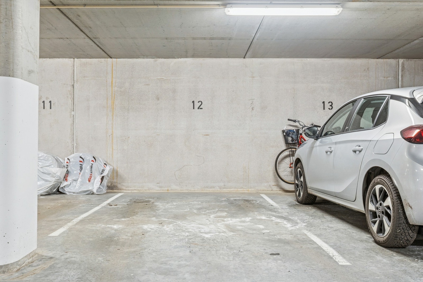 Boligen disponerer garasjeplass i felles anlegg. Galleribilde