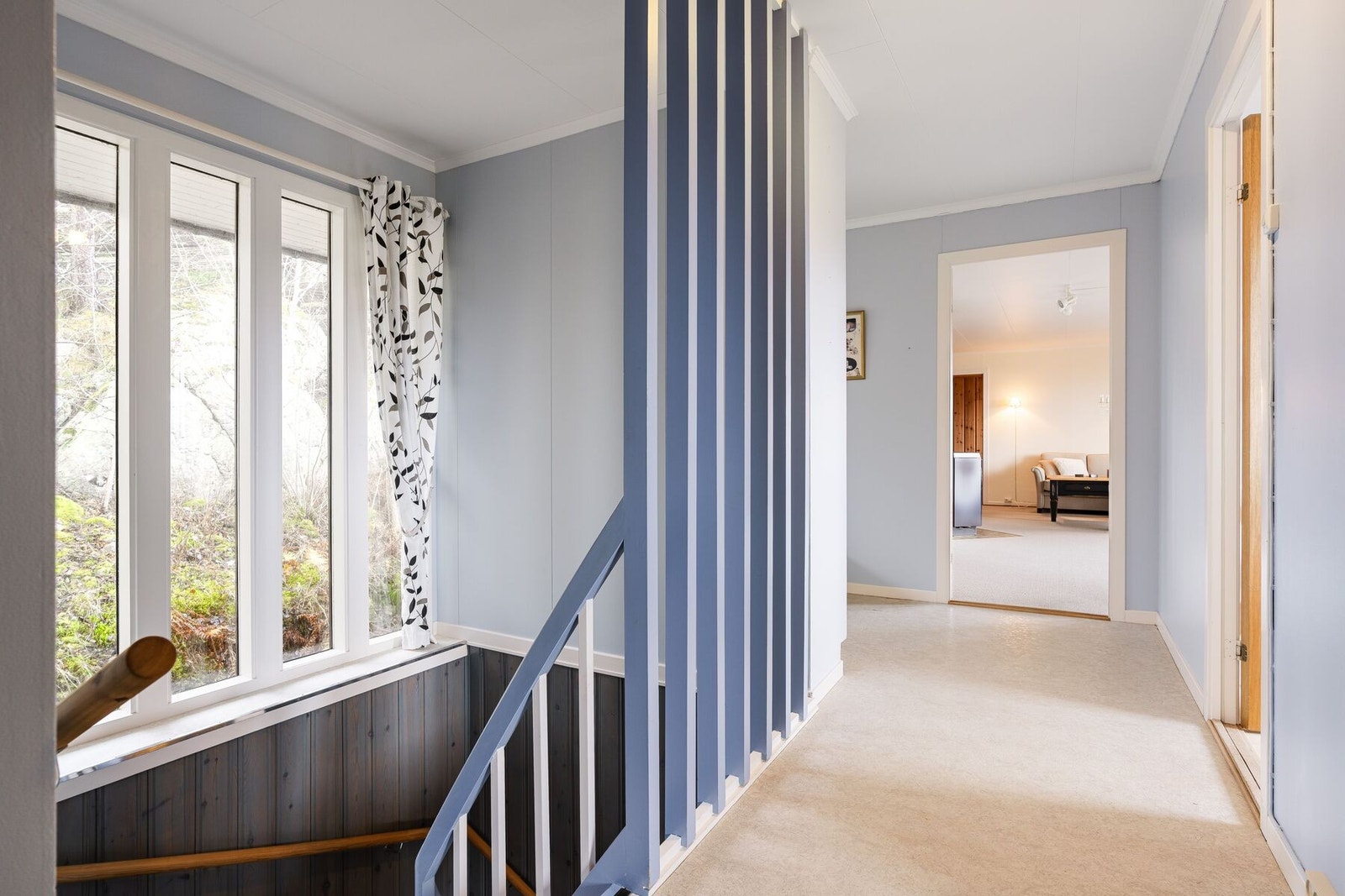 Gang/trapperom Galleribilde