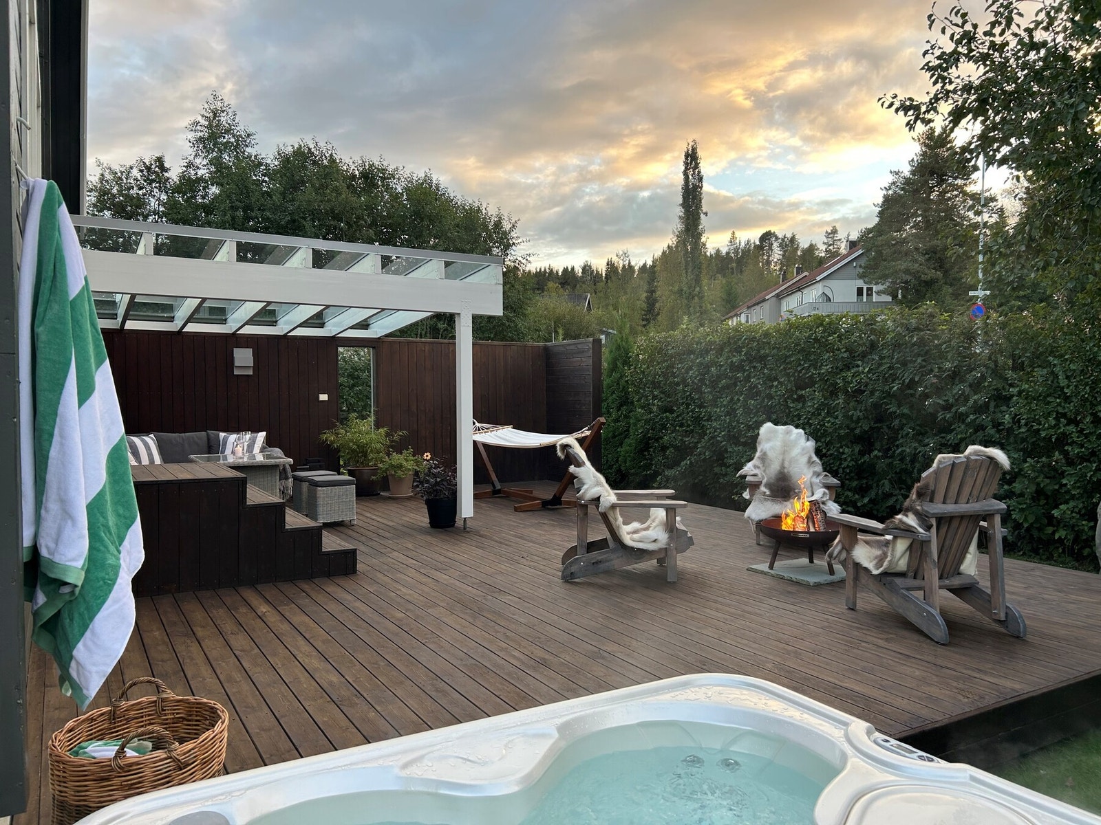 Terrassen er på 46 kvm med gode solforhold. Galleribilde