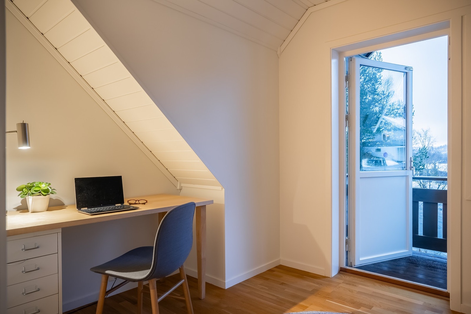 Rommet har også en egen utgang til egen balkong Galleribilde