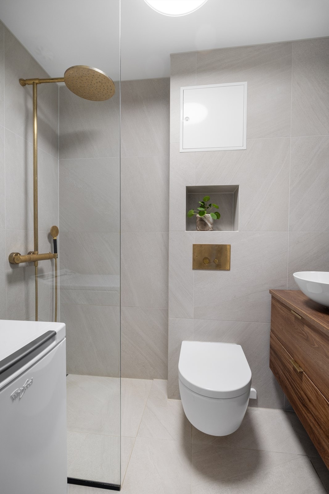 - Smakfullt rehabilitert bad fra 2022 - Galleribilde