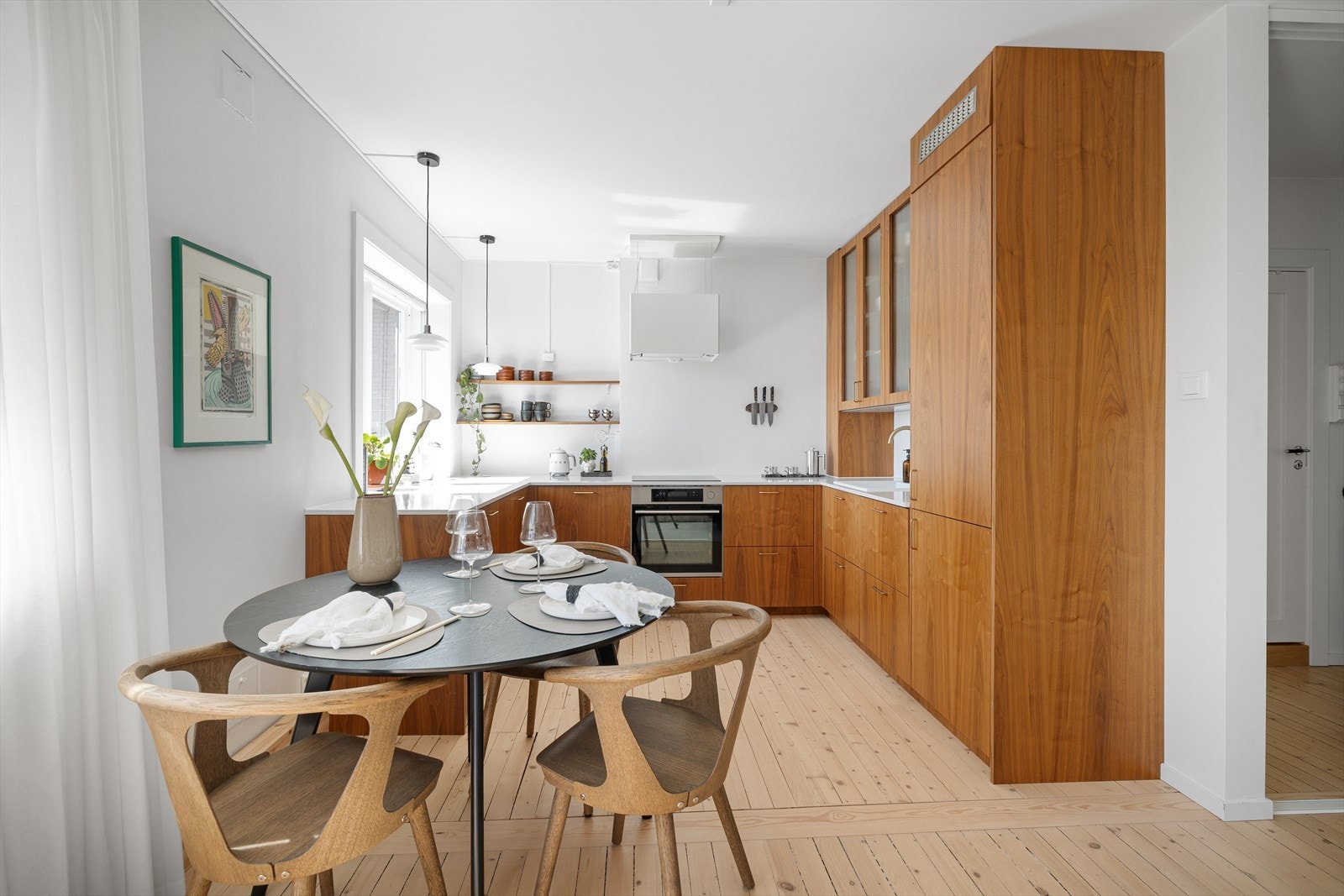 - Innredningen er montert og spesial tillpasset i 2022 - Galleribilde