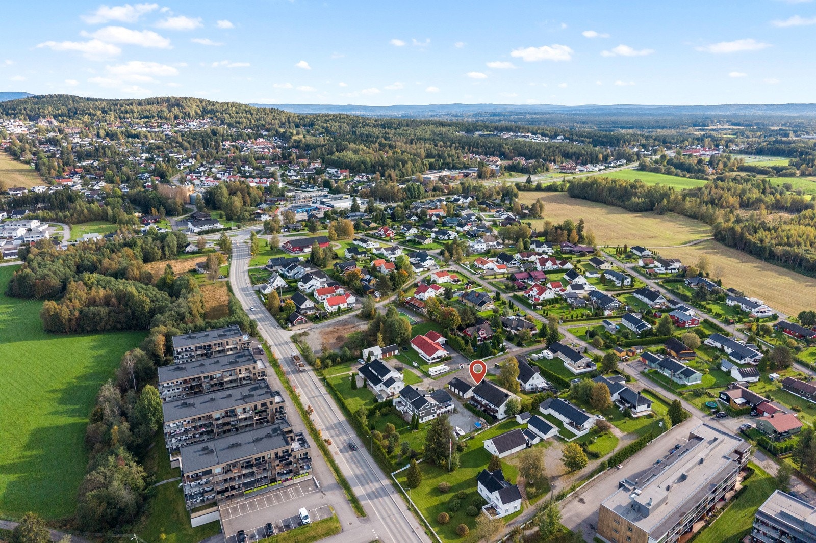 Dronebilde over nærområdet. Galleribilde