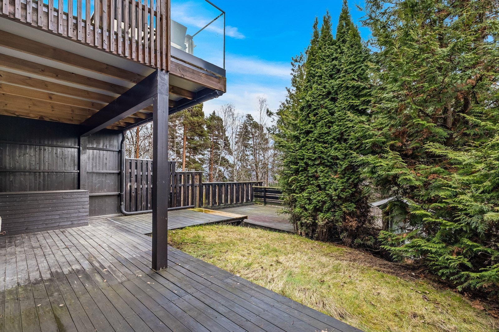 Her er det flere soner til utemøbler. Galleribilde