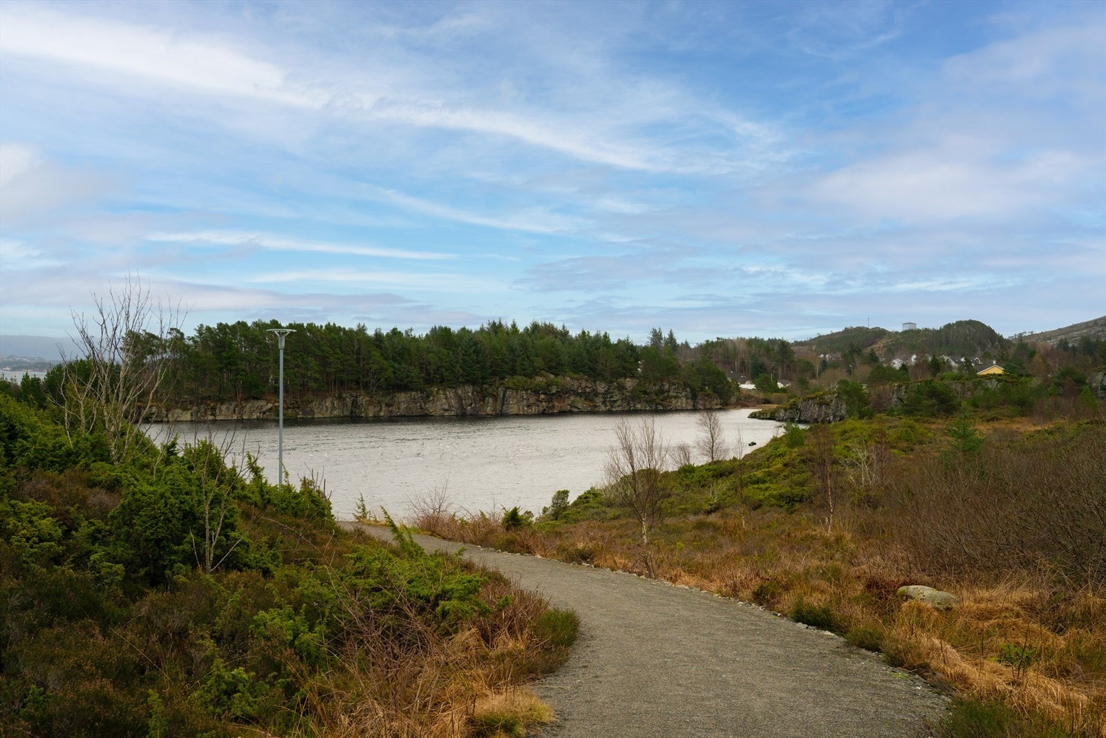 I nærområdet finner du flere flotte turmuligheter som innbyr til rekreasjon og aktive dager i naturskjønne omgivelser Galleribilde