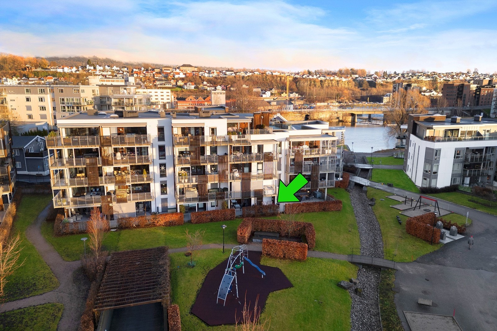 Krogsveen v/Marianne Høimyhr presenterer Fløtninga 7C! Foto: Christian Thorsbye - Diakrit Galleribilde