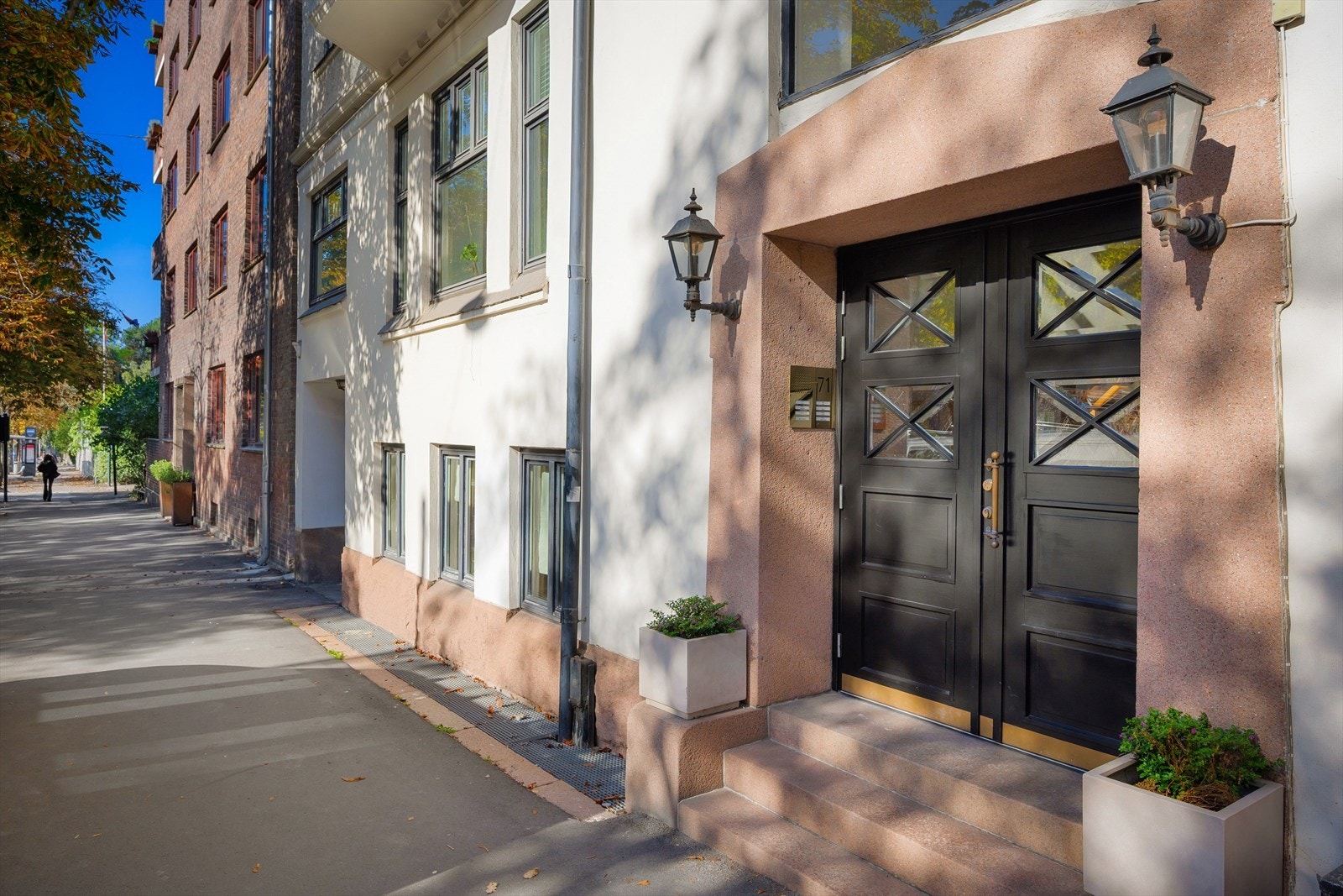 Området er særdeles attraktivt med flere ambassaderesidenser som nærmeste nabo Galleribilde