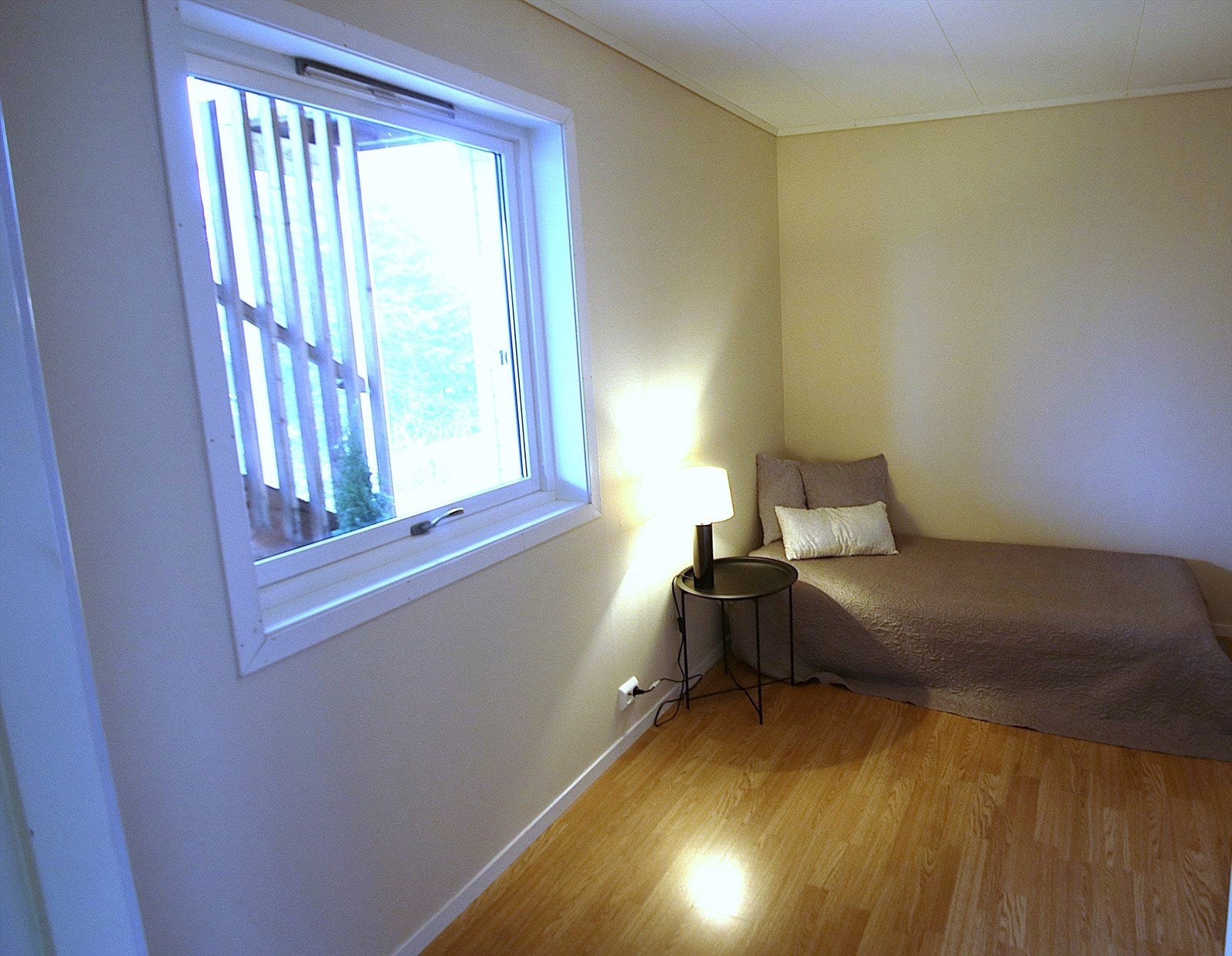 Soverom nr. 2 er noe mindre og passer fint til barnerom eller gjesterom. Galleribilde