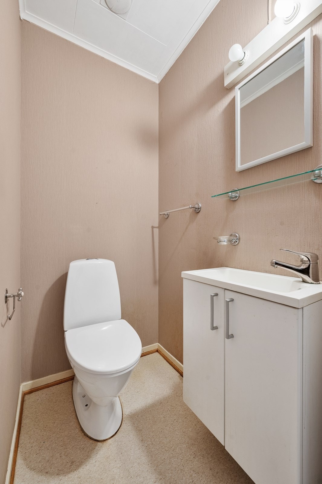 Toalettrom Galleribilde