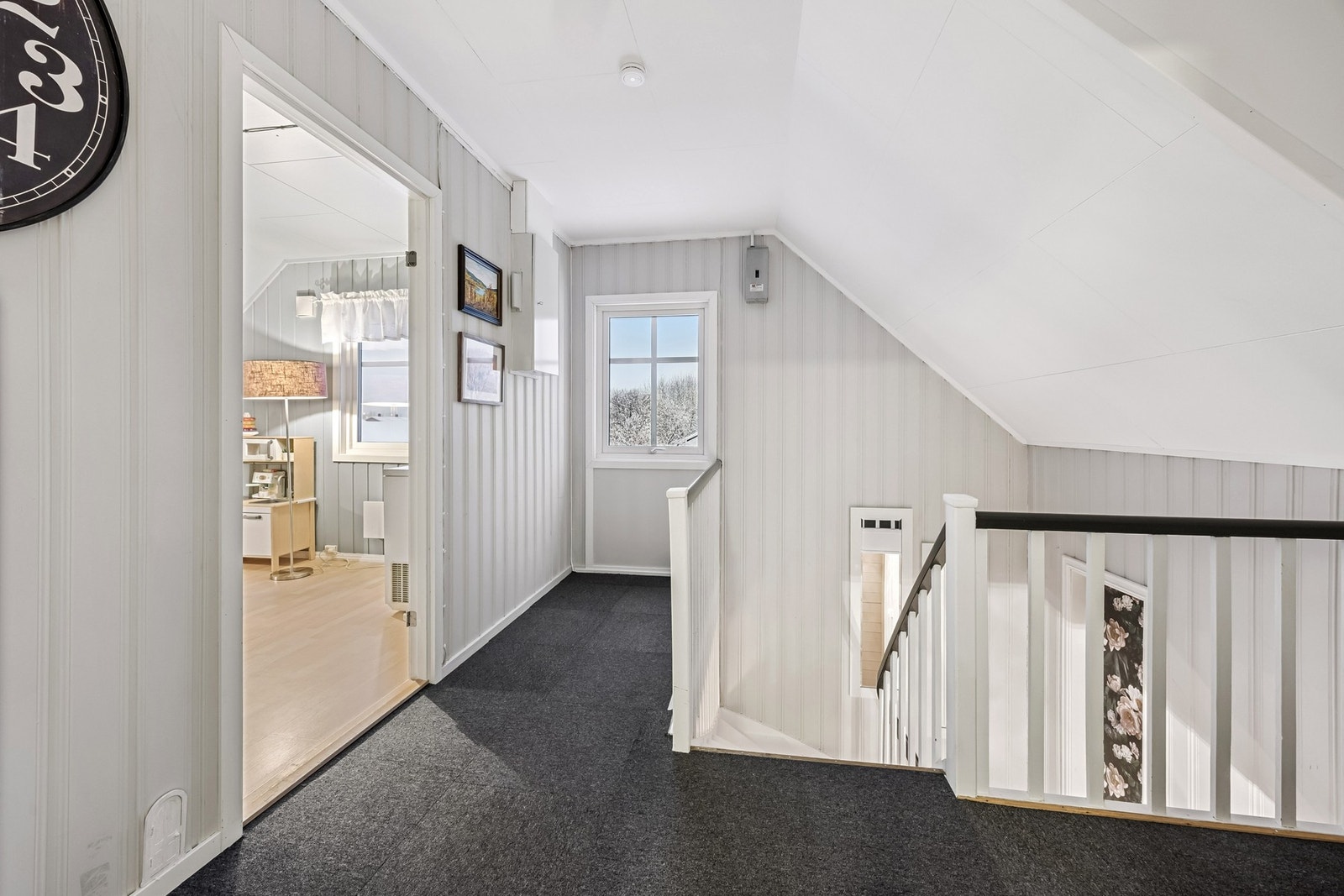 Trappegang på loft Galleribilde