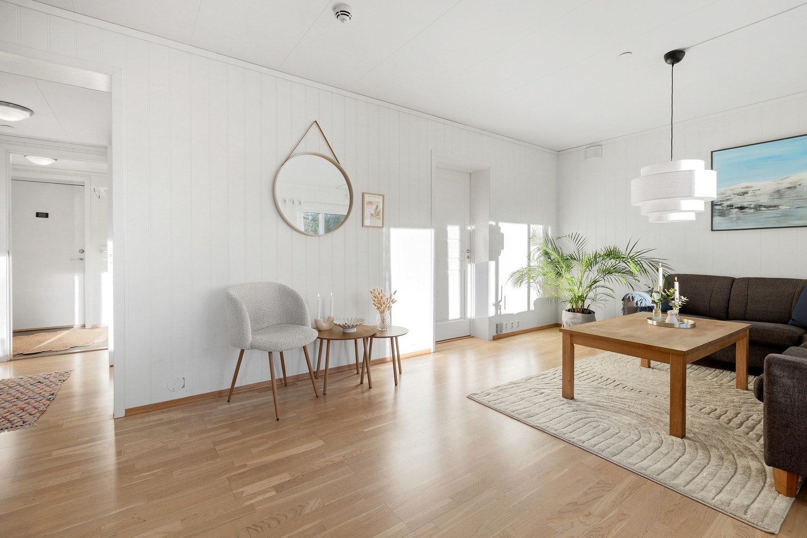 Overflatene er godt ivaretatt og med normal slitasje sett i forhold til alder og bruk. Galleribilde