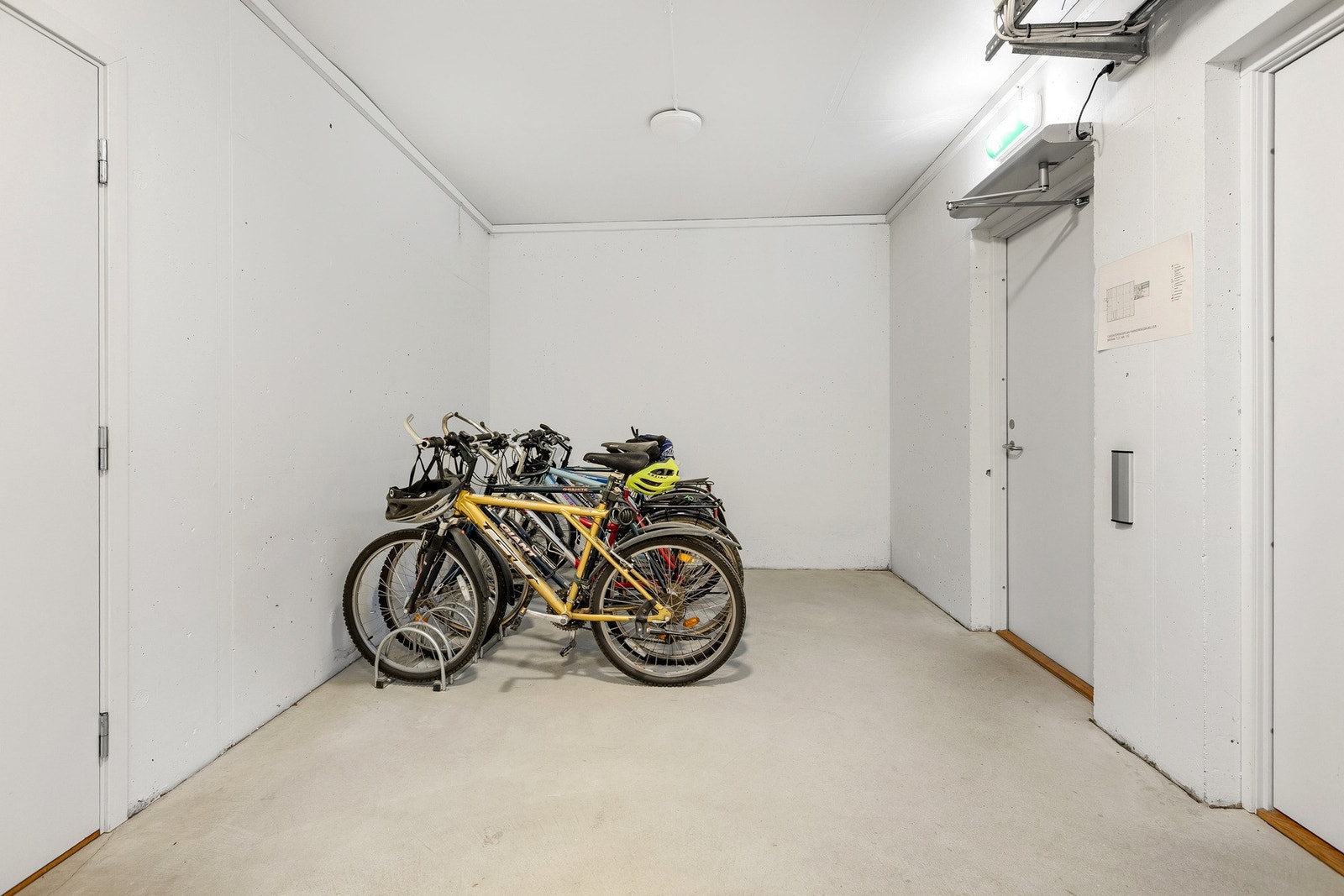 Det medfølger en utvendig bod i felles bodanlegg på 5 kvm. Galleribilde