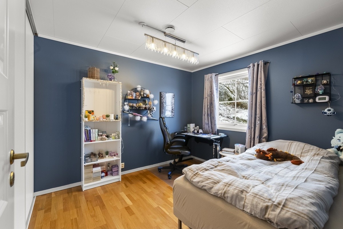 Boligen er innredet med 3 soverom i 2.etasje. Galleribilde