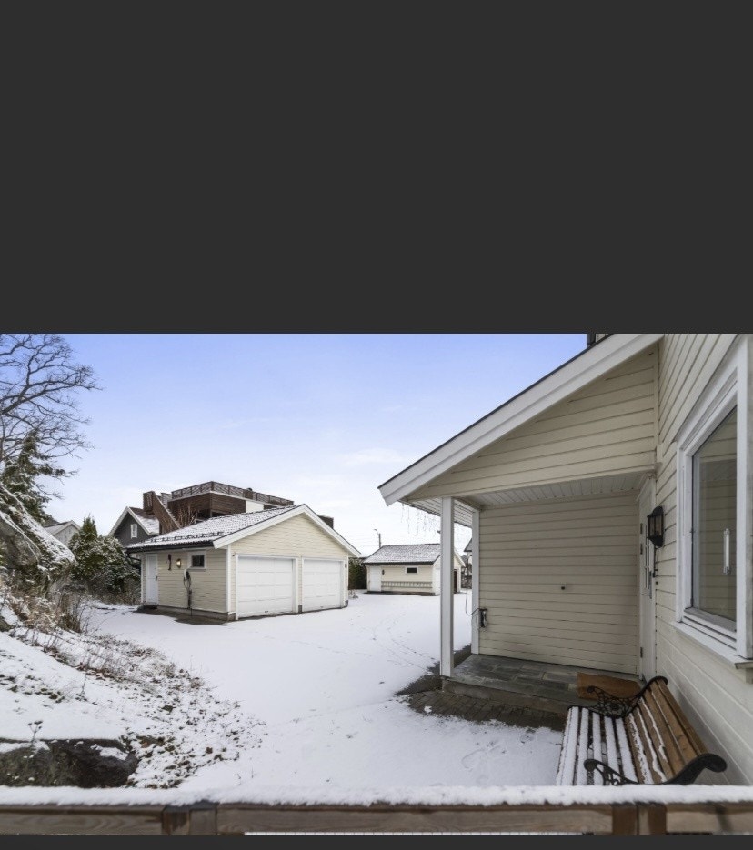 Halvpart av dobbel garasje Galleribilde