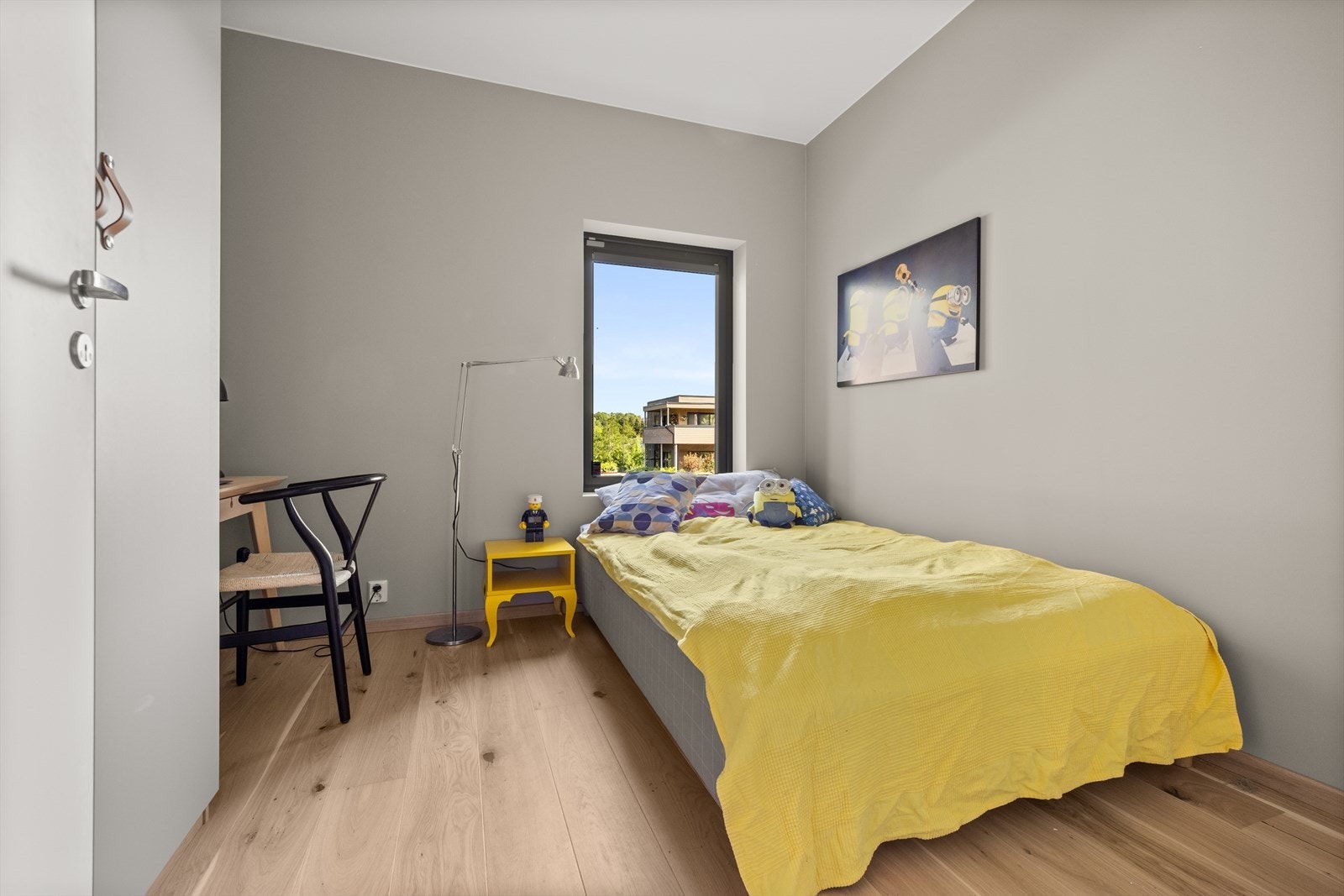 Leiligheten har fire romslige soverom med gode innredningsmuligheter. Galleribilde