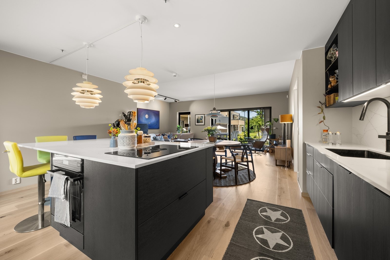 Velkommen til Nye Vakås Vei 52A - Presentert av Christian Salvesen hos Aktiv Asker. Galleribilde