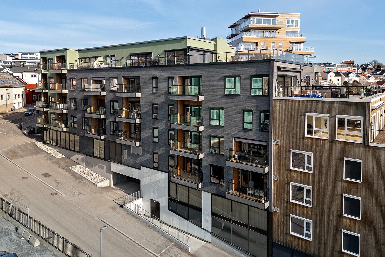 Leiligheten ligger i det nye og flotte Grandkvartalet i Larvik. Galleribilde